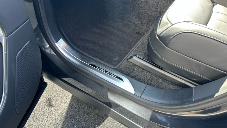 Land Rover Range Rover 3.0 D350 HSE 4dr Auto Diesel Estate